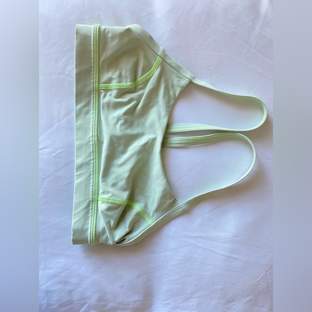 Lululemon Flow Y Bra